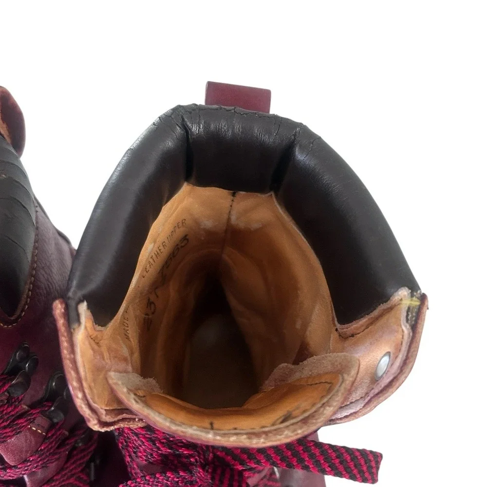 Vintage Burgundy Leather Thinsulate Hiking Boots Vibram Sole‎ Made in USA 7.5
